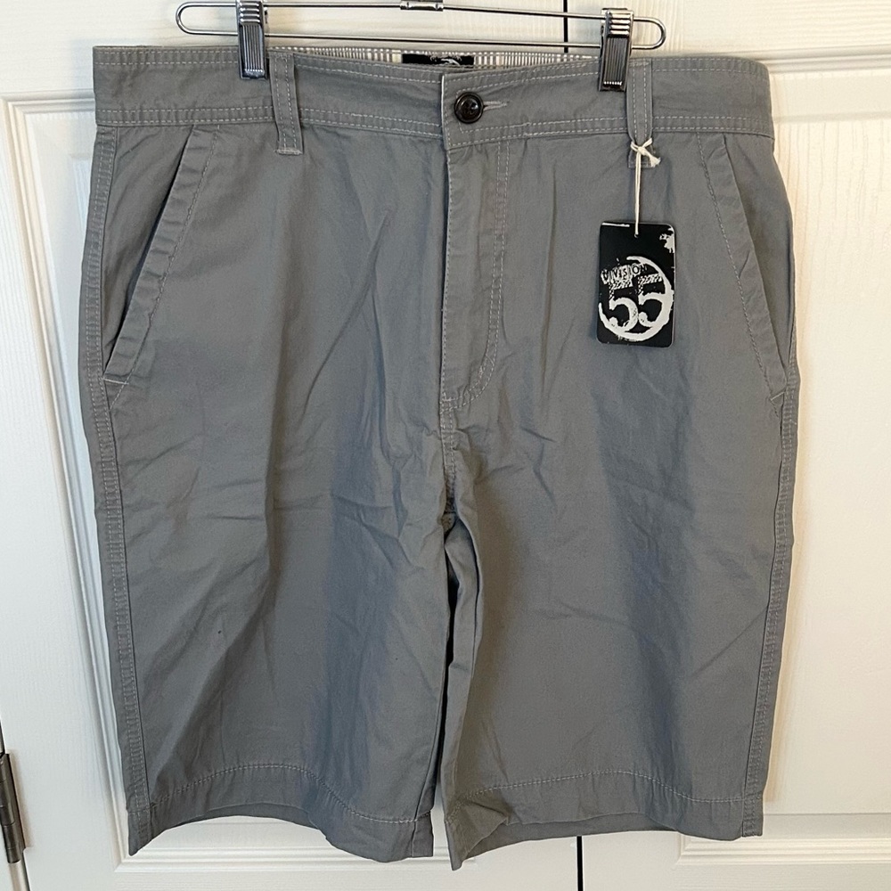 NEVER WORN. NWT Men’s Vision 55 Shorts